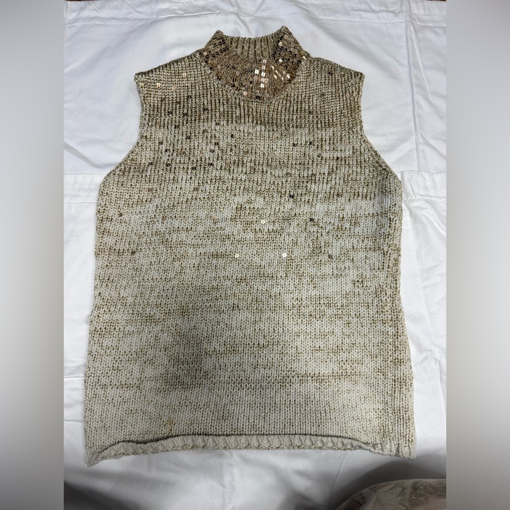 Carlisle Gold and Cream Sleeveless Sweater
